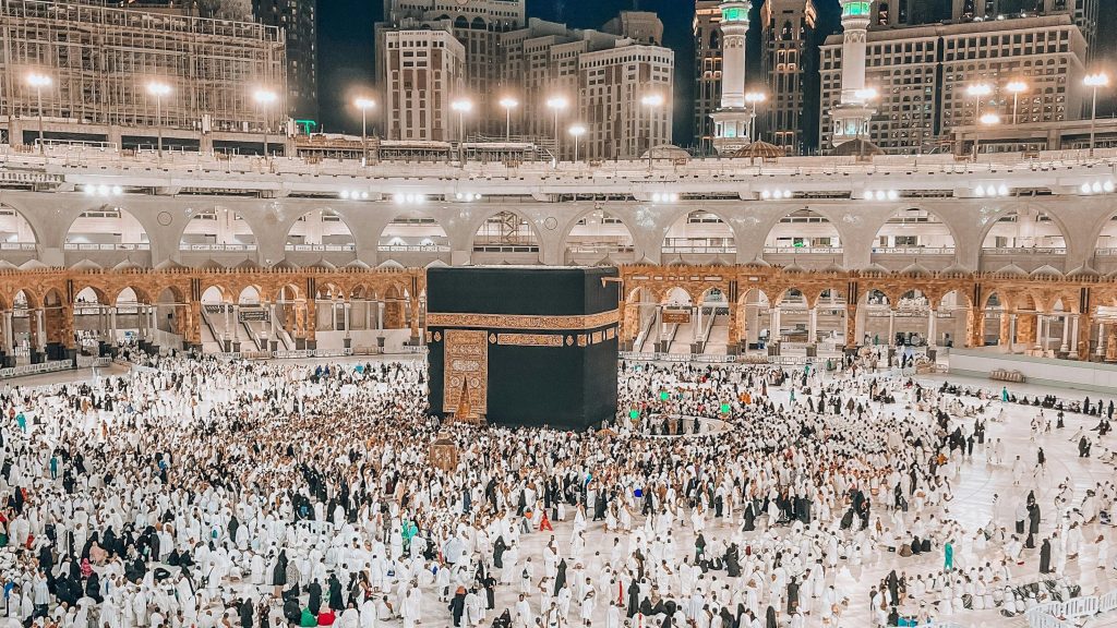 Kisah Saya Menemukan Umroh Murah Lombok yang Aman dan Membahagiakan Bersama Fitour